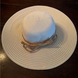 Ladies Oversized Hat